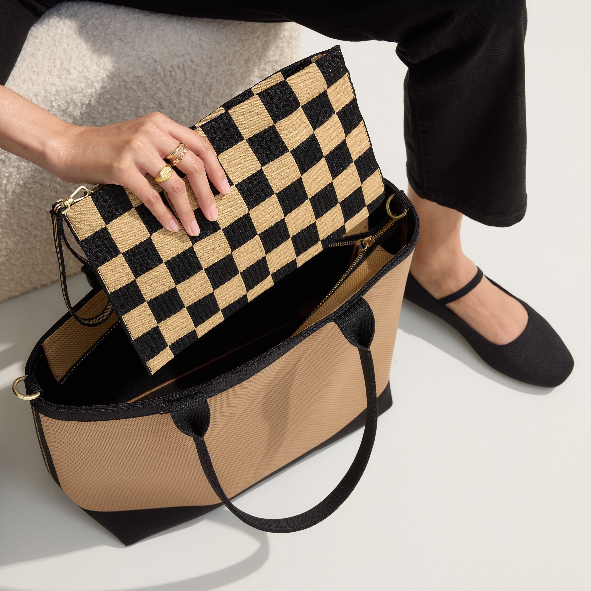 The Lightweight Zip Tote - Shortbread - Image 3